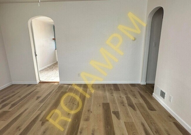 Photo - 217/221 Oregon Street Unit 221