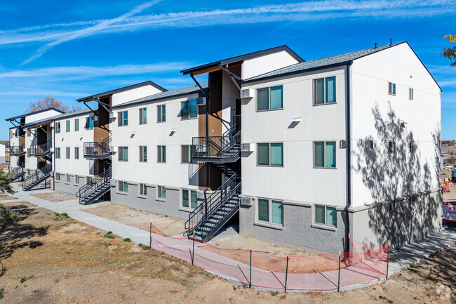 Building Photo - Overlook at Thornton Rental