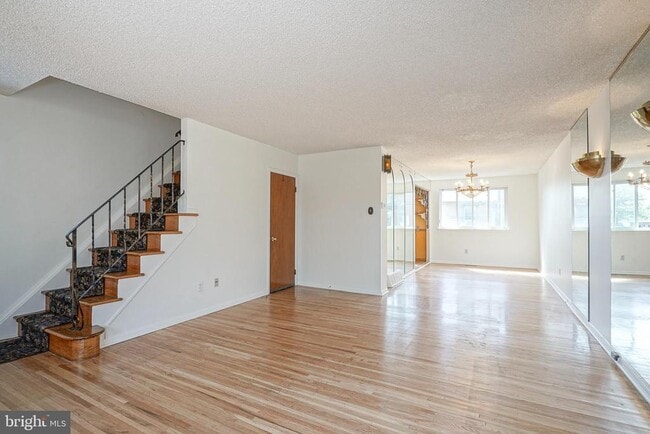 Photo - 500 St Michael Dr