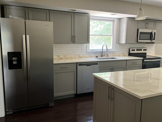 Photo - 12100 Valley Trail