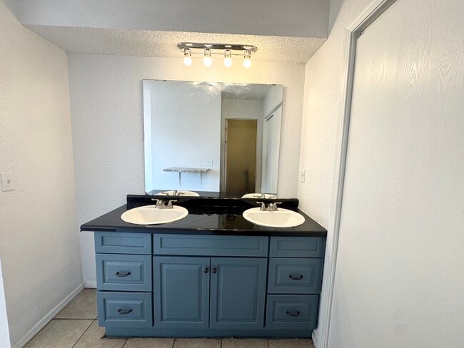 Photo - 339 NW 119th St