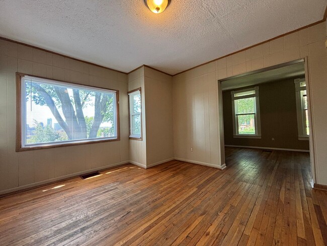 Photo - 660 5th St E Unidad 1