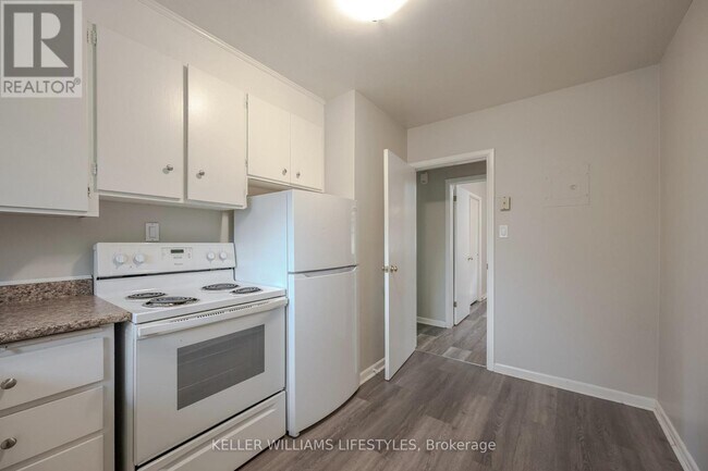Photo - 84 Wilson Ave Unité #Upper #SW