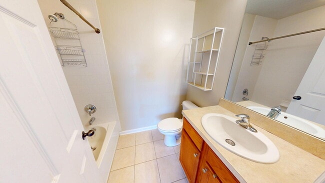 Photo - "Charming 2-Bed, 3-Bath Townhouse Retreat in Jacksonville - 1,176 Sq. Ft. of Comfort and Style!" Unit #1404