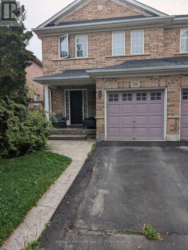 Photo - 24 Farthingale Crescent