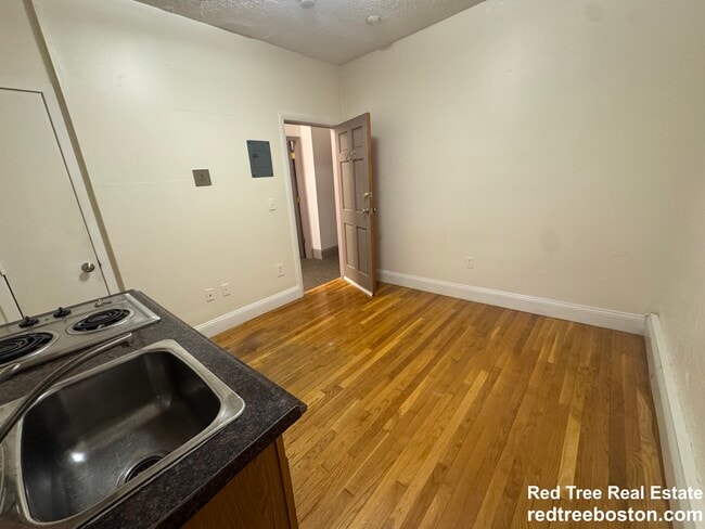 Photo - 51 S Huntington Ave Unit B1