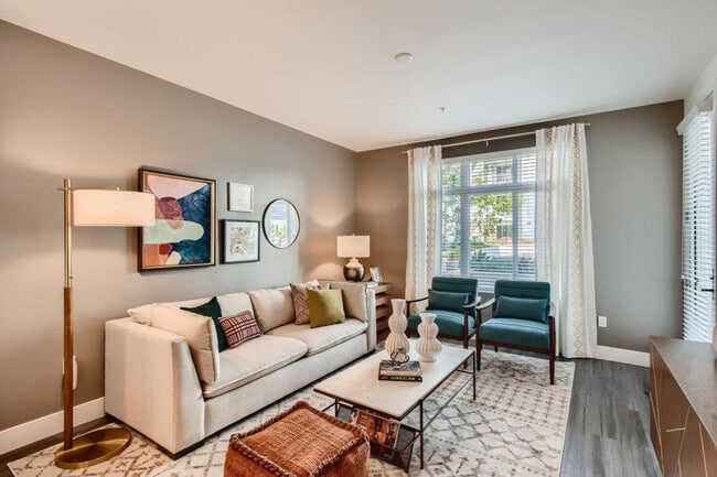 Photo - 4890 Sunroad Centrum Ln Unidad ID1266011P