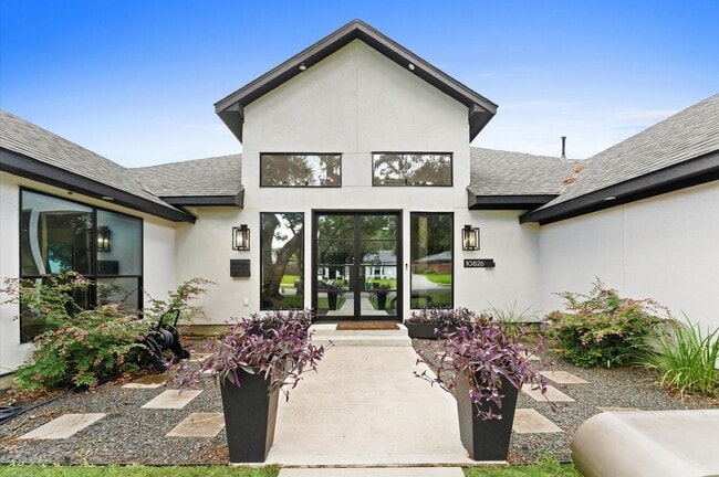 Photo - 10826 Moonlight Dr