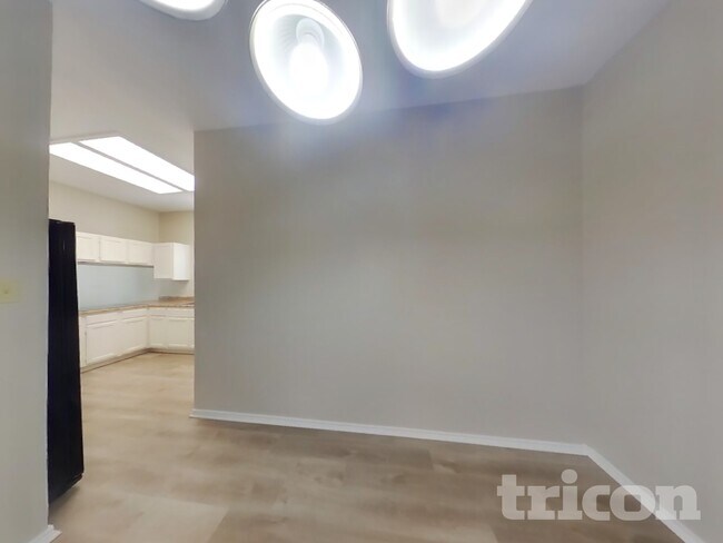 Photo - 8028 Copper Trail Dr