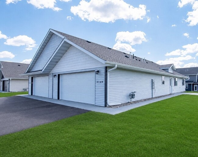 Building Photo - 3111 Scotch Ln