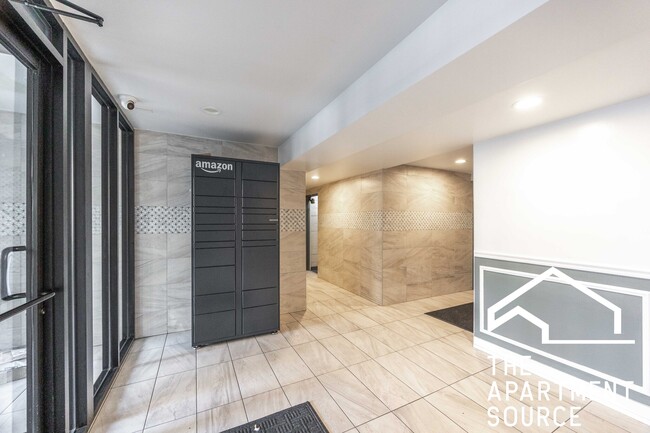 Photo - 6011 N Winthrop Ave Unidad 407