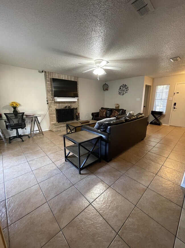 Photo - 9254 Ridge Cross