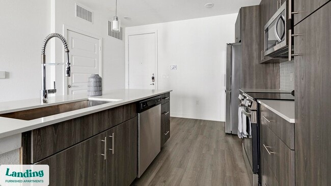 Photo - 7106 Culebra Commons Unidad 3102