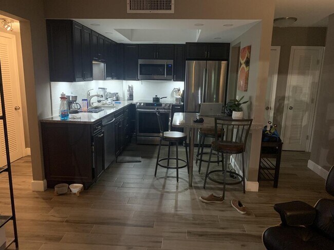 Photo - 630 Tennis Club Dr Unit 206