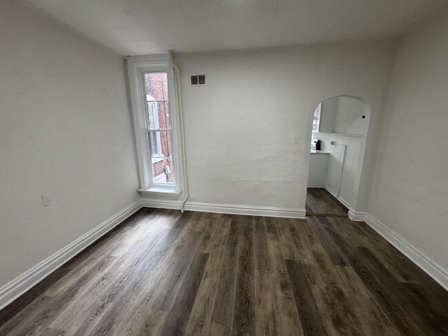 Photo - 1615 Naudain St