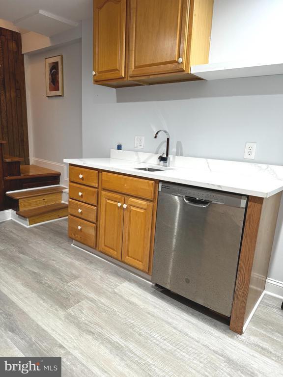 Photo - 3208 Auchentoroly Terrace