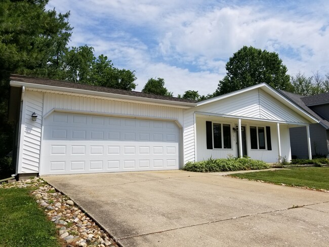 * August 2026* GREAT 3 Bed House!! - * August 2026* GREAT 3 Bed House!!