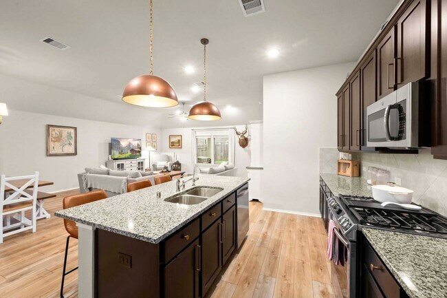 Photo - 326 Jewett Meadow Dr