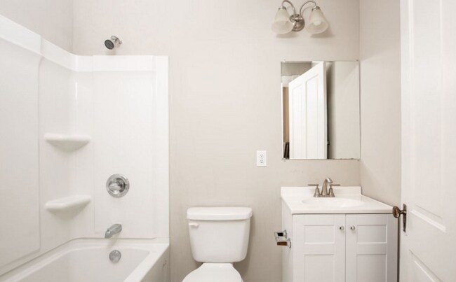 Photo - 939 W Grace St Unidad 2