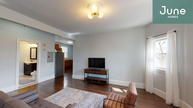 Photo - ROOM ONLY in 4-bed/1.5-bath Home Unit C