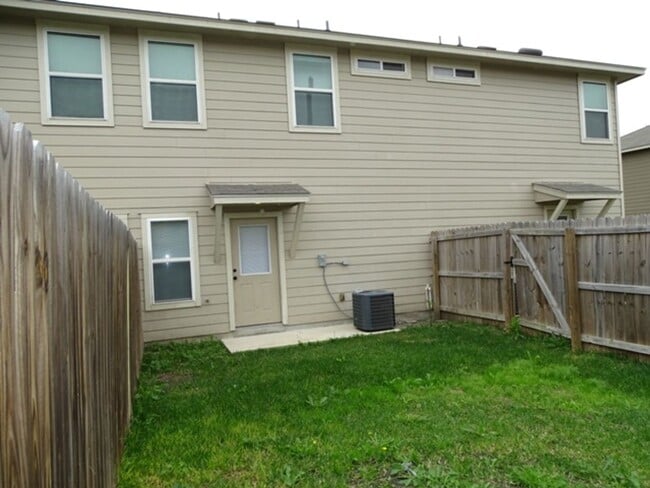 Photo - 6619 Arancione Ave