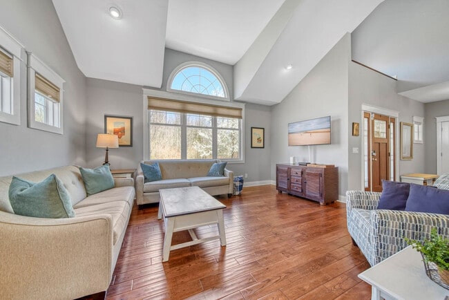 Photo - 86 Osullivan Dr Unit SI ID1583712P