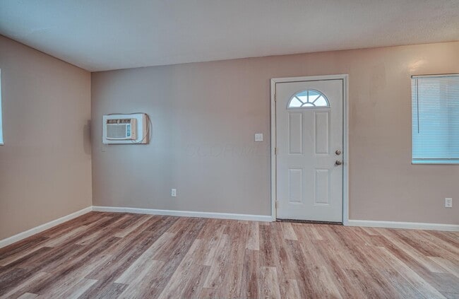 Photo - 2735 Joyce Ave Unit D