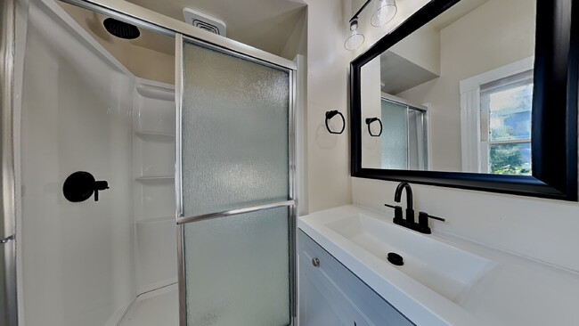 Photo - 718 S Yakima Ave Unidad 720