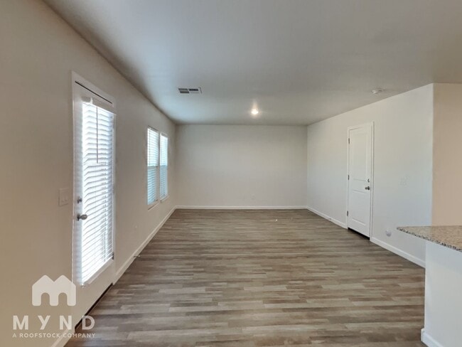 Photo - 144 W Douglas Ave