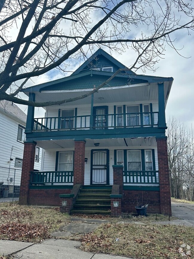 Building Photo - 10610 Lamontier Ave Unit UP Rental