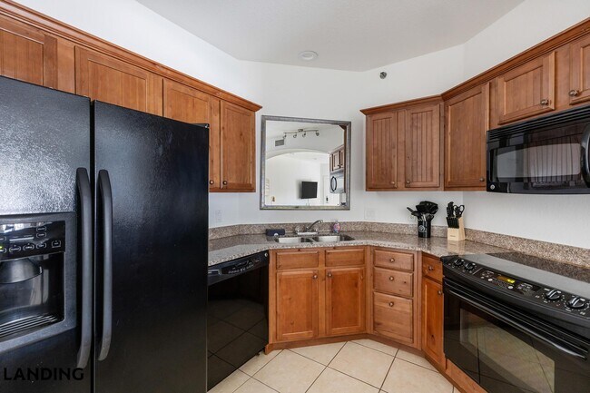 Photo - 20050 Oak Rd E Unidad 1101