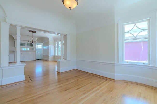 Photo - 364 Cypress Ave