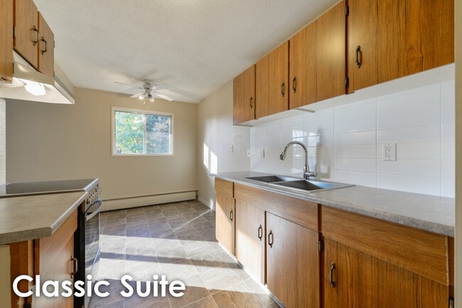 Building Photo - Springwood Place Apartments