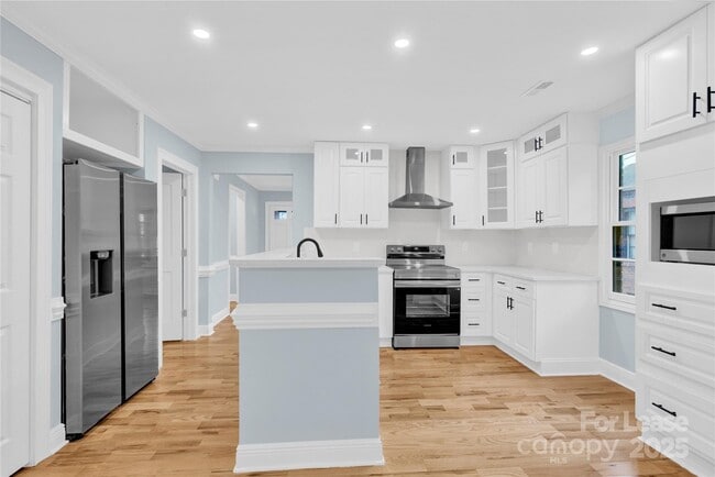 Photo - 1551 Merriman Ave