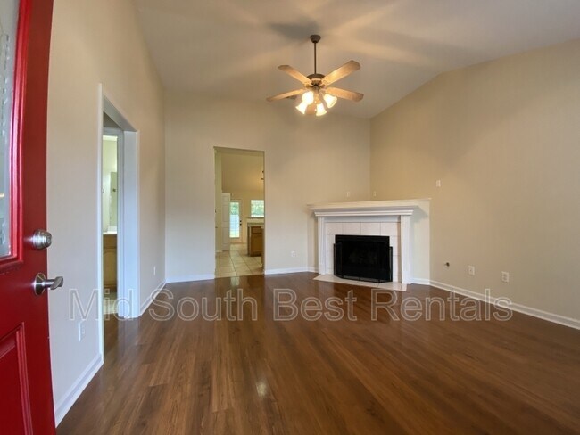 Photo - 2505 Boxford Ln