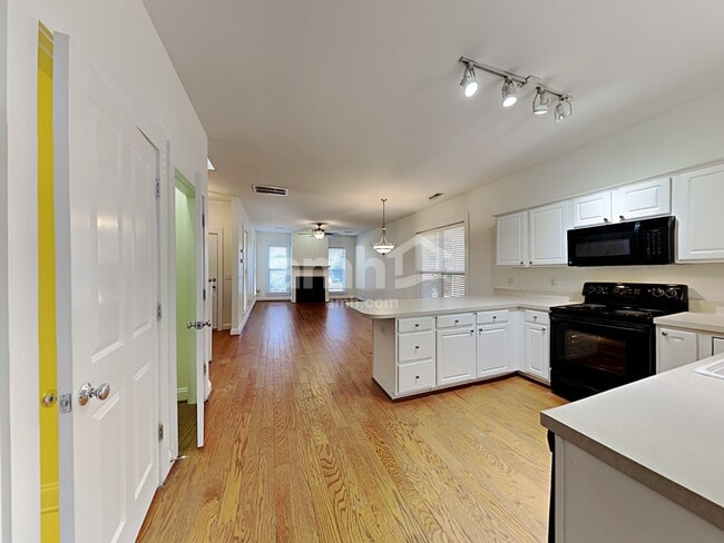 Photo - 10720 Cokesbury Ln