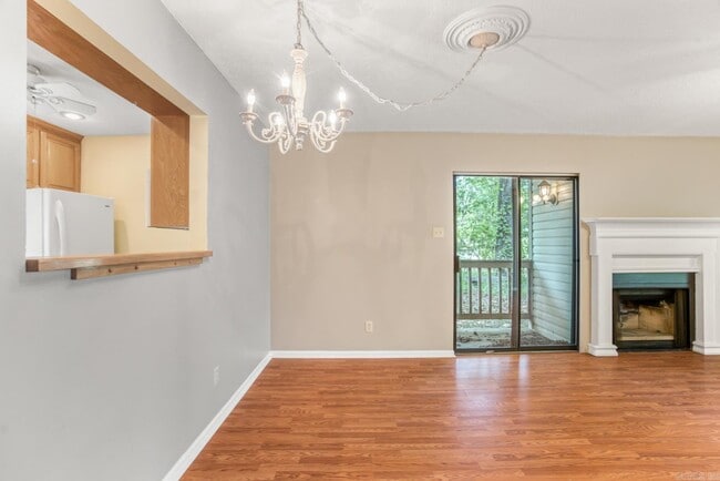 Photo - 101 Pine Forest Dr