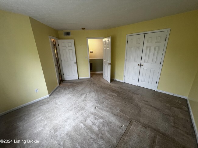 Photo - 10414 Pinoak View Dr House