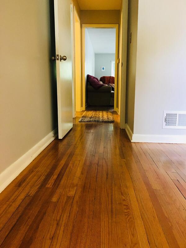 Photo - 5624 Lake St