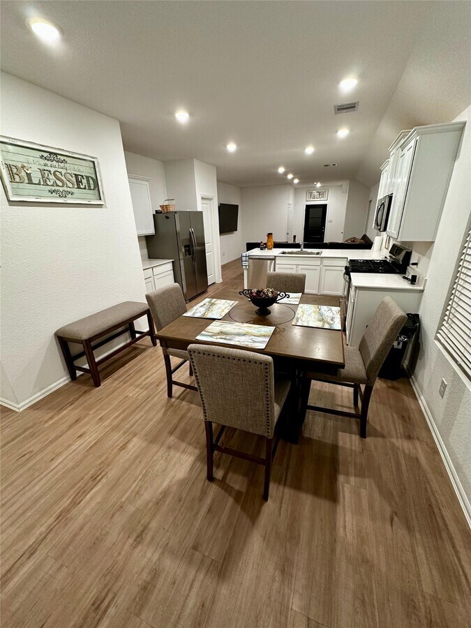 Photo - 2023 Foxtail Crk Ct