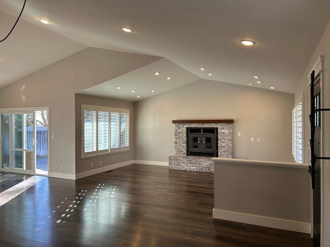 Photo - READY FOR MOVE IN - SOUTHWEST RENO