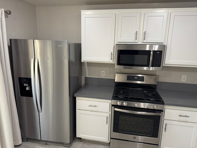 Photo - 10597 Foggy Glen Ave