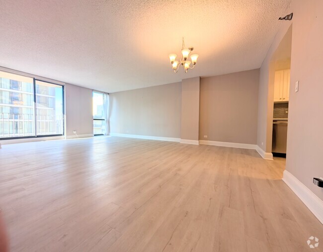 Building Photo - 70 W Huron St Unit 1307 Rental