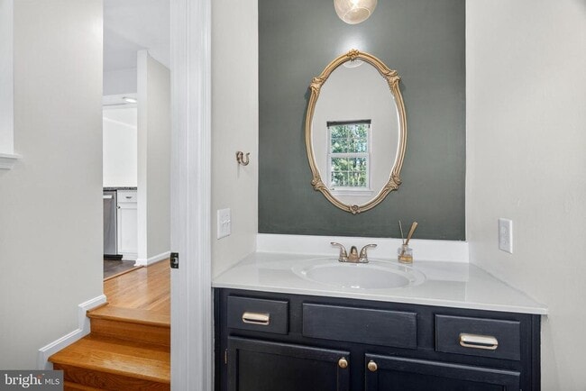 Photo - 7123 Gresham Ct E