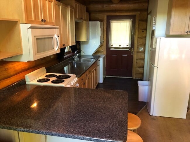 Photo - Century 21 Gold Rush - 1bed/1bath cabin (2...