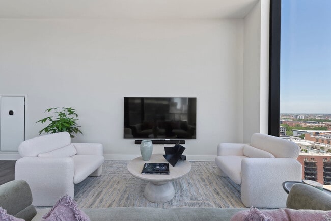 Photo - 1128 W Van Buren St Unit ID1029656P