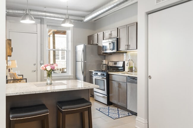 Photo - 846 W Sheridan Rd Unidad 1R