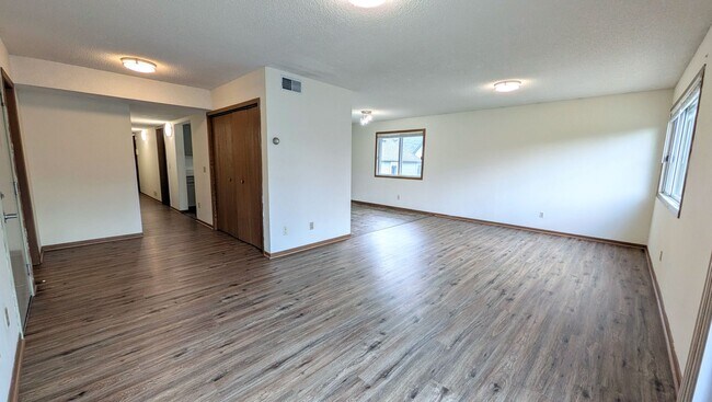 Photo - 700 SE 8th St Unidad 3