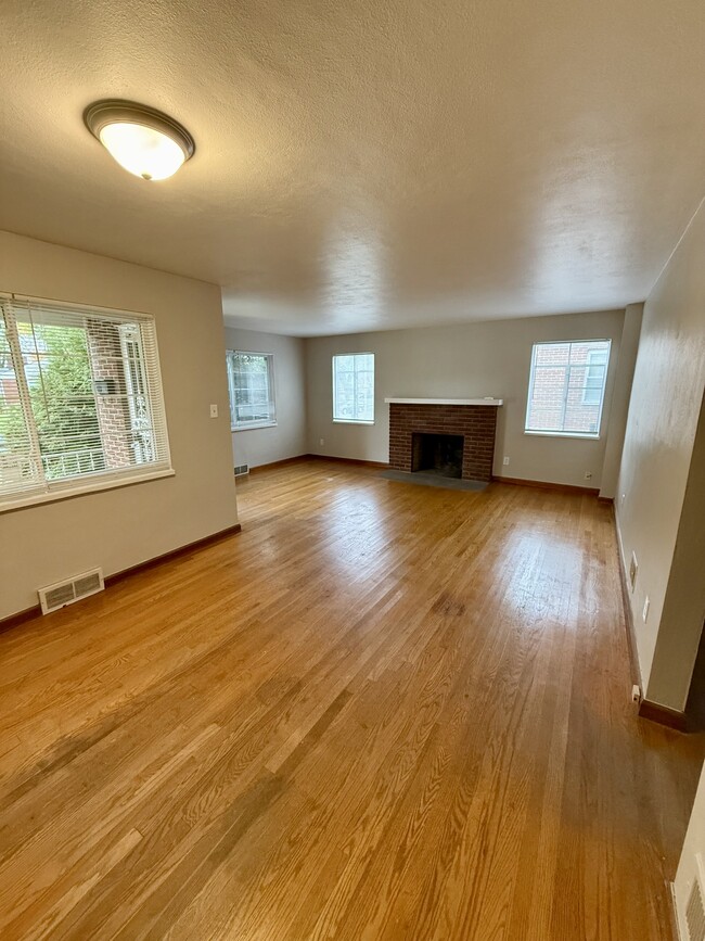 Photo - 4607 Channing Ln