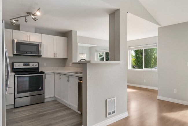 Photo - 9910 NE 137th St Condo Unit C309